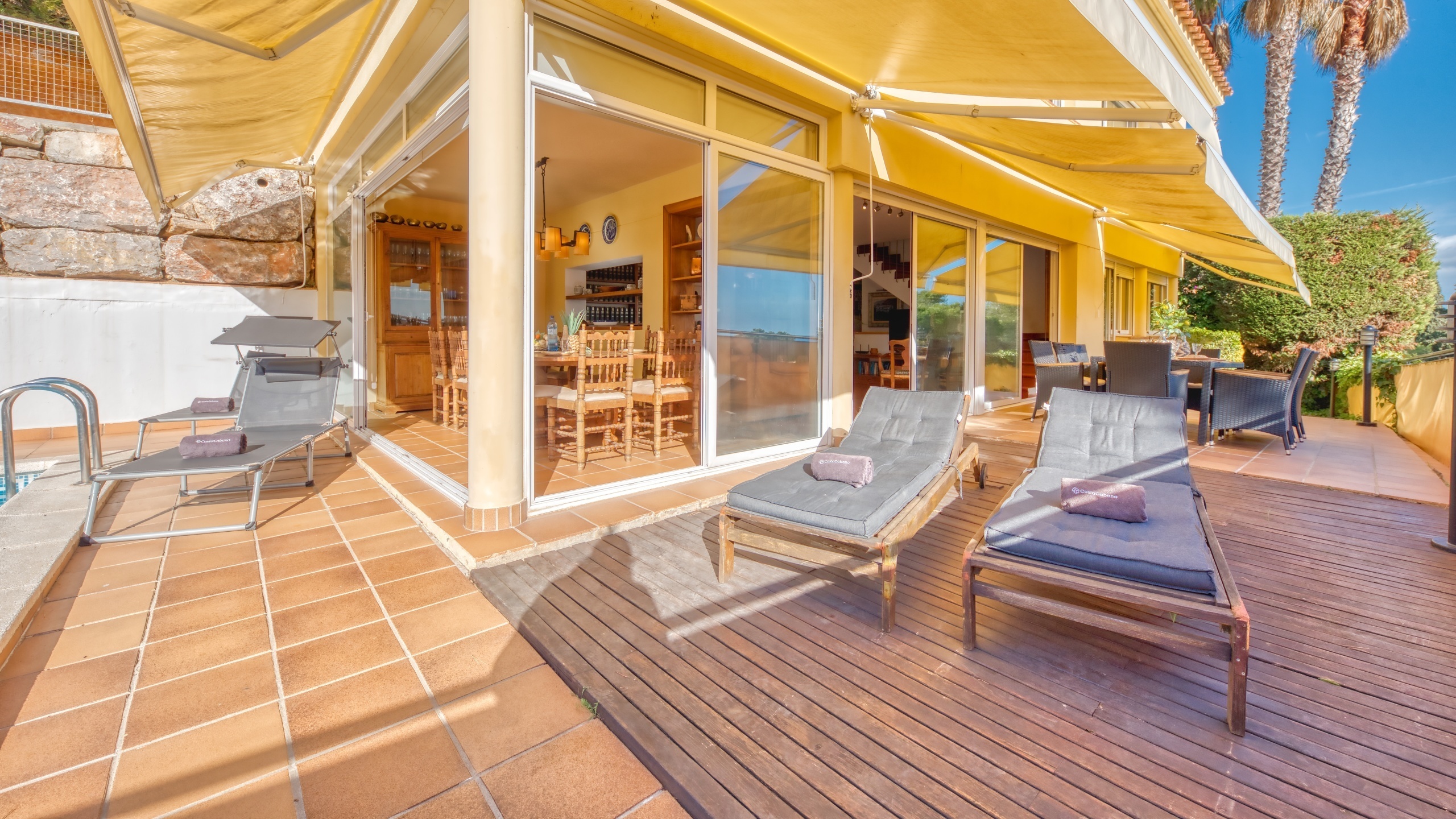 Villas de vacaciones Costa Brava España - Villa Santa Cristina - Tumbonas