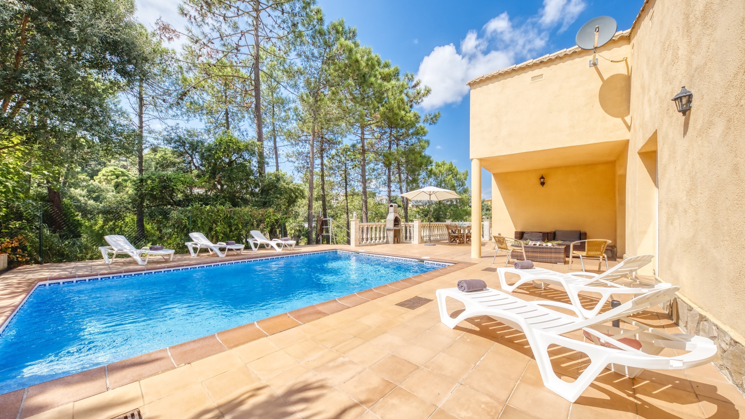 Villas de vacaciones Costa Brava España - Villa Esmee - Tumbonas