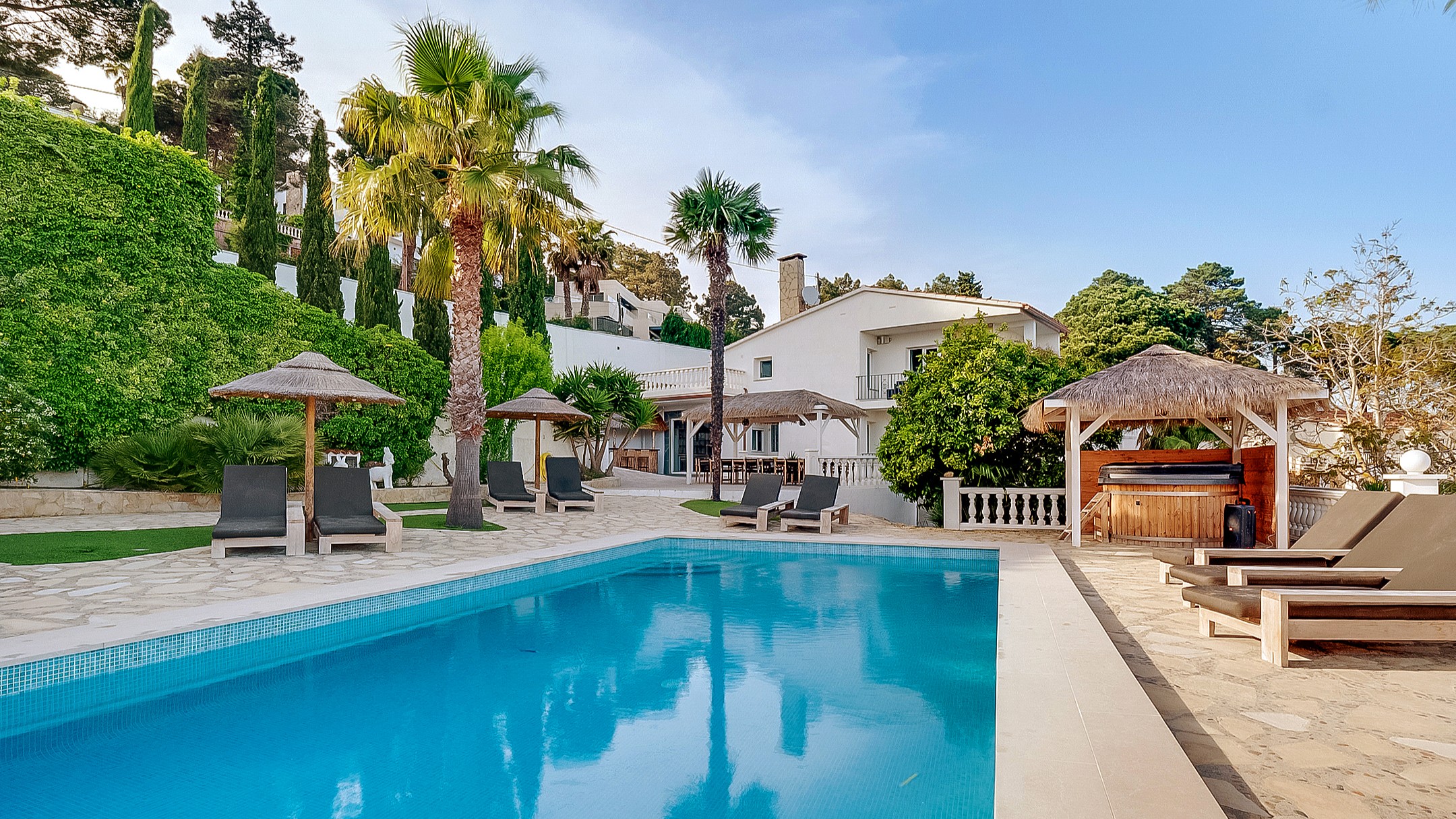 Villas de vacaciones Costa Brava España - Villa Tropicana - Piscina