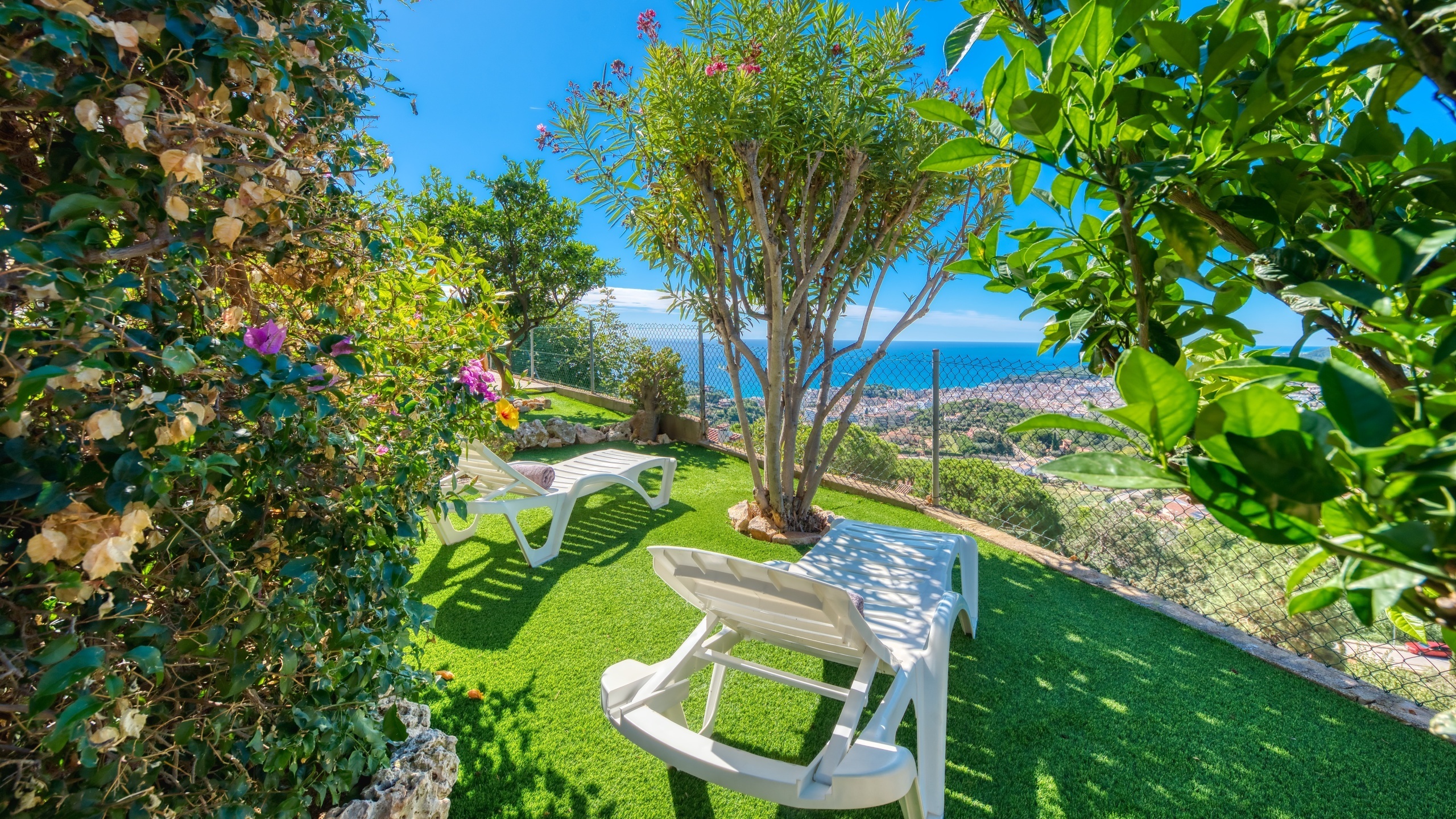 Villas de vacaciones Costa Brava España - Villa Teresa - Tumbonas