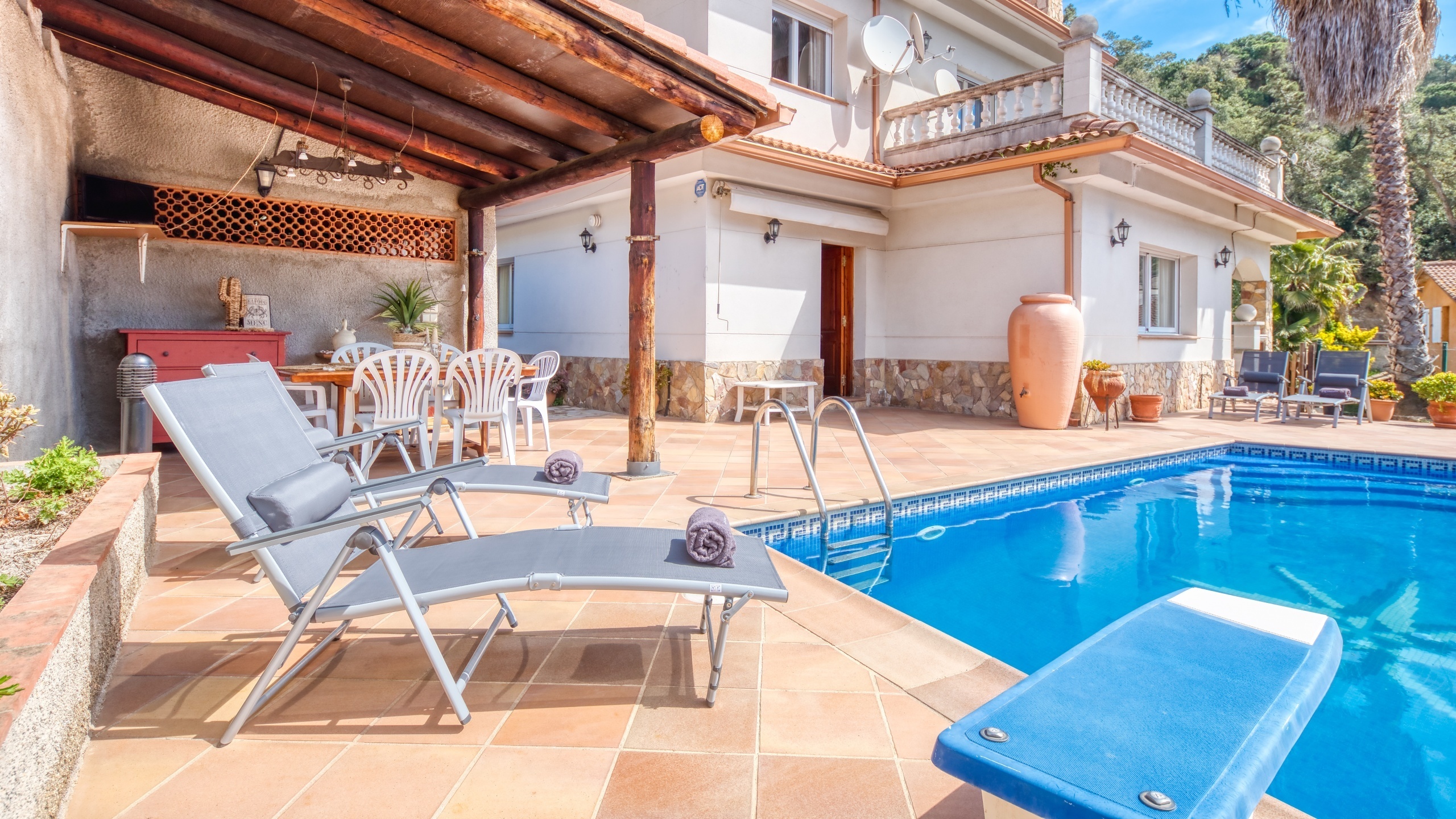 Villas de vacaciones Costa Brava España - Villa Valeria - Tumbonas