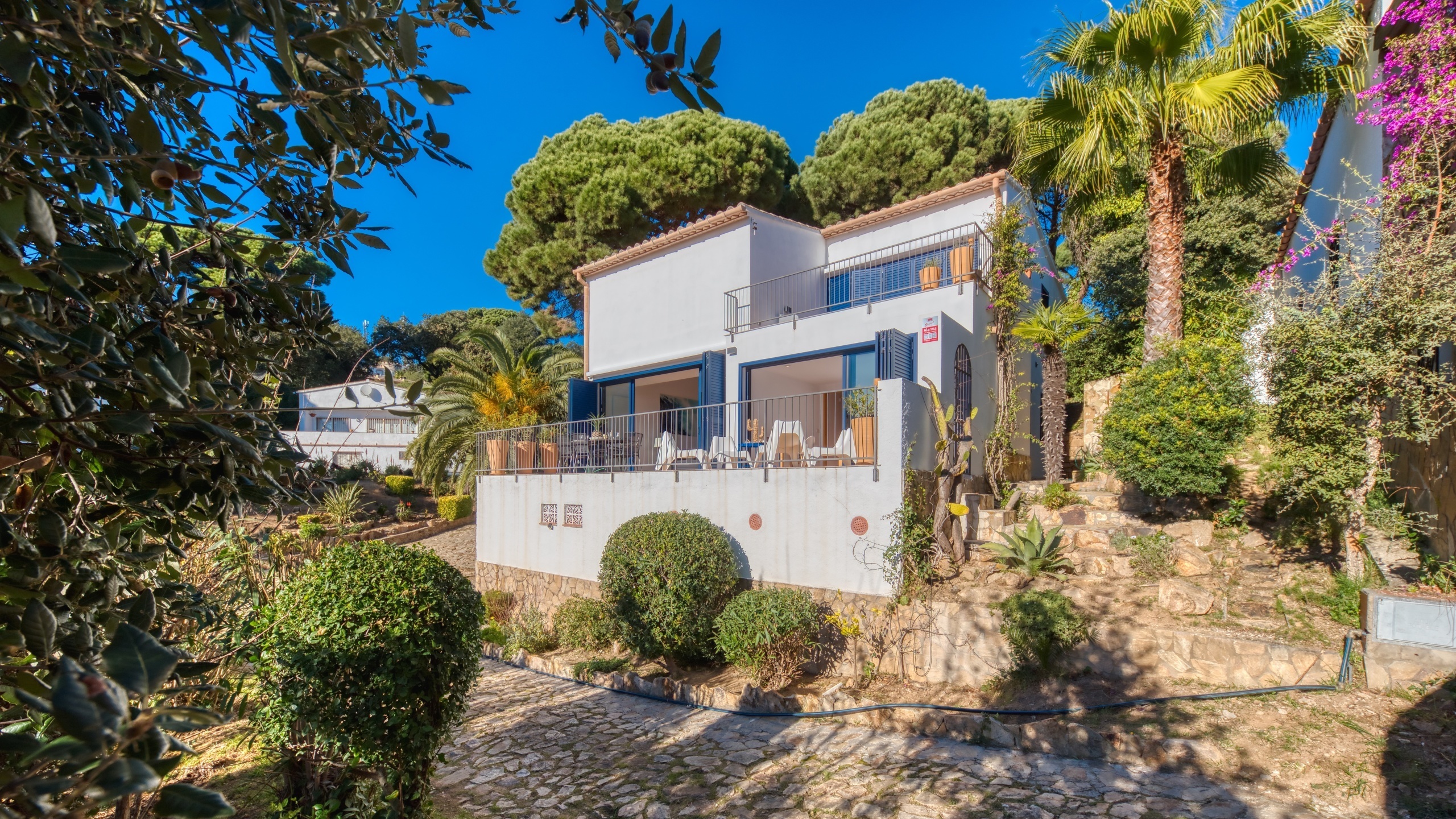 Villas de vacaciones Costa Brava España - Casa AdoRa - Afuera de la casa